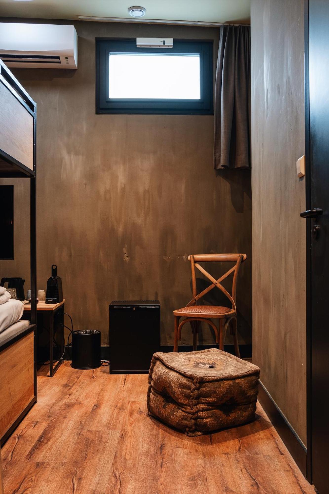 City Center Lodge Утрехт Екстериор снимка
