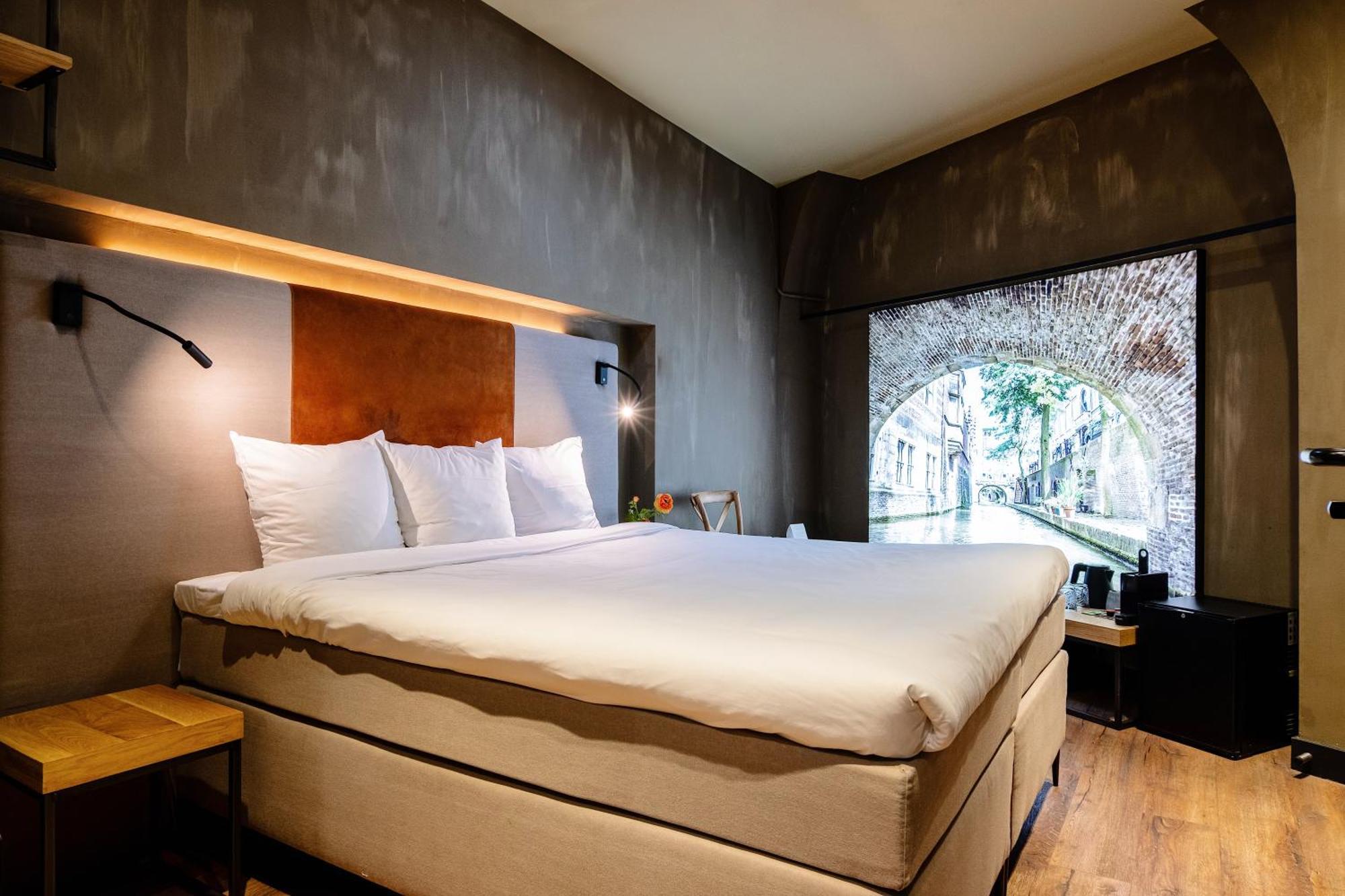 City Center Lodge Утрехт Екстериор снимка
