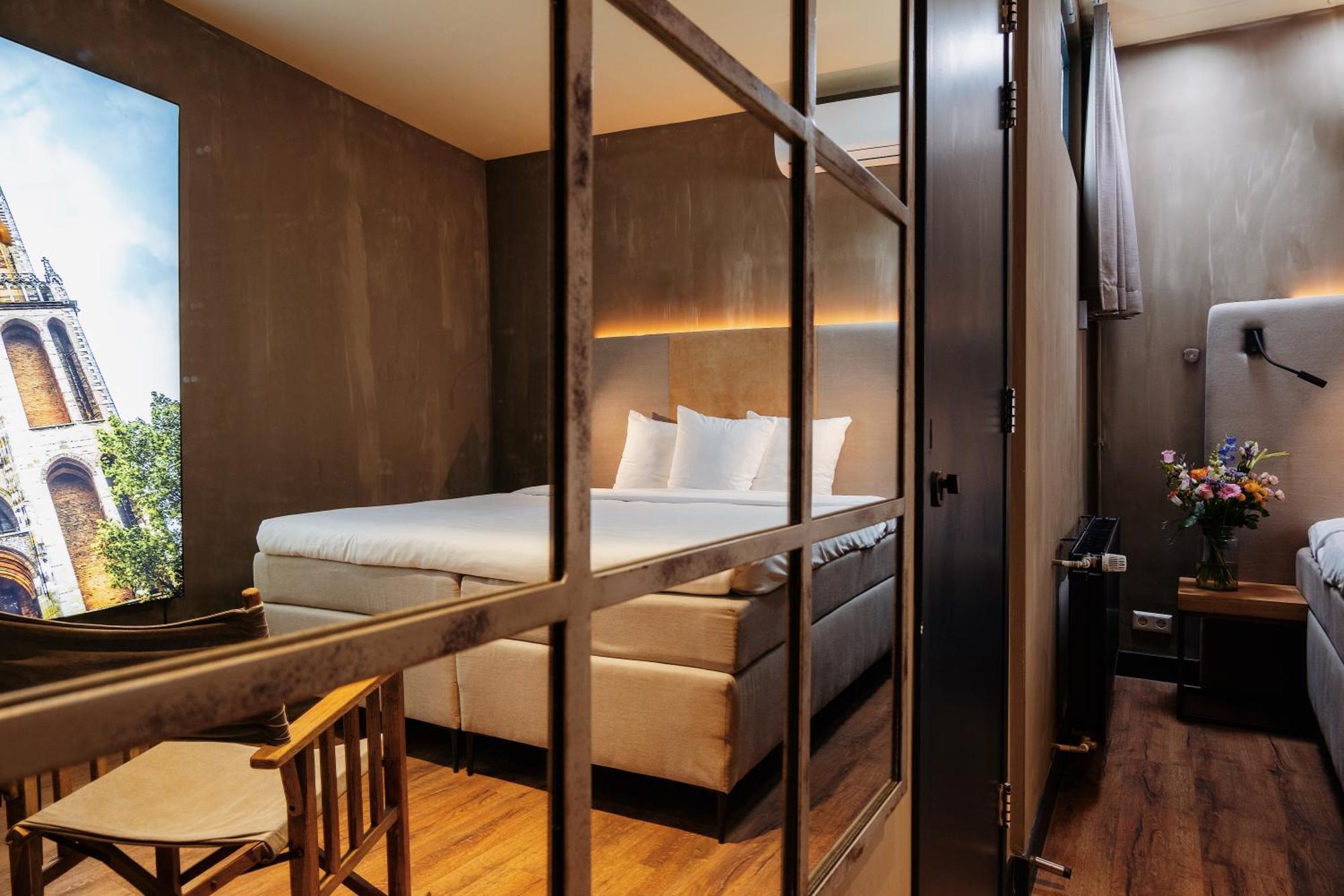 City Center Lodge Утрехт Екстериор снимка